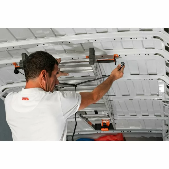Van Ladder Holder, suport interior pentru scara cu fixare pe plafon in compartimentul de marfa