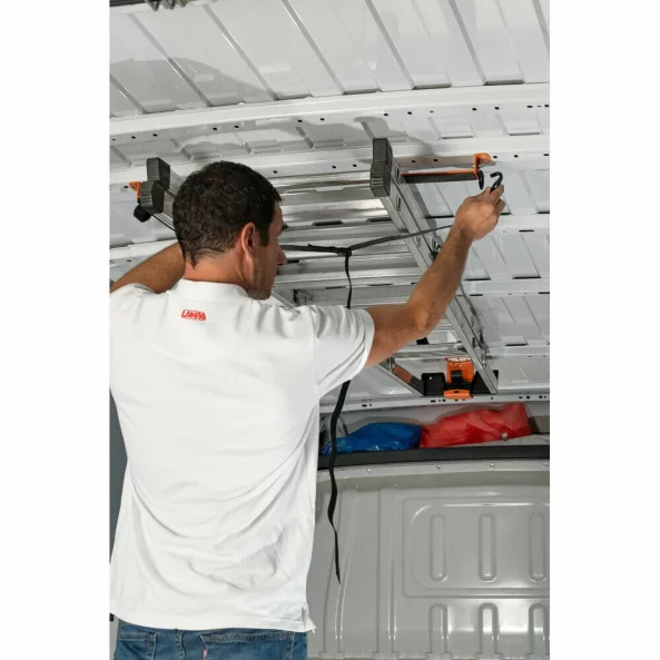 Van Ladder Holder, suport interior pentru scara cu fixare pe plafon in compartimentul de marfa